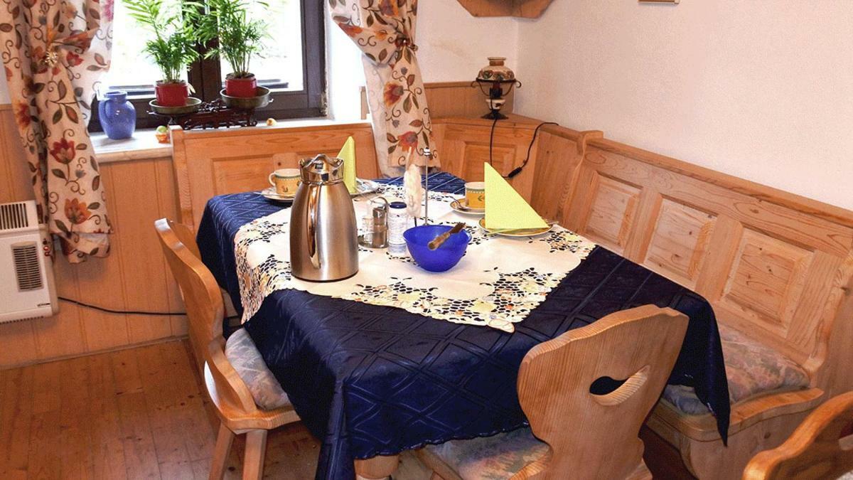 Hotel Gaestehaus Brueckler à Jennersdorf Extérieur photo