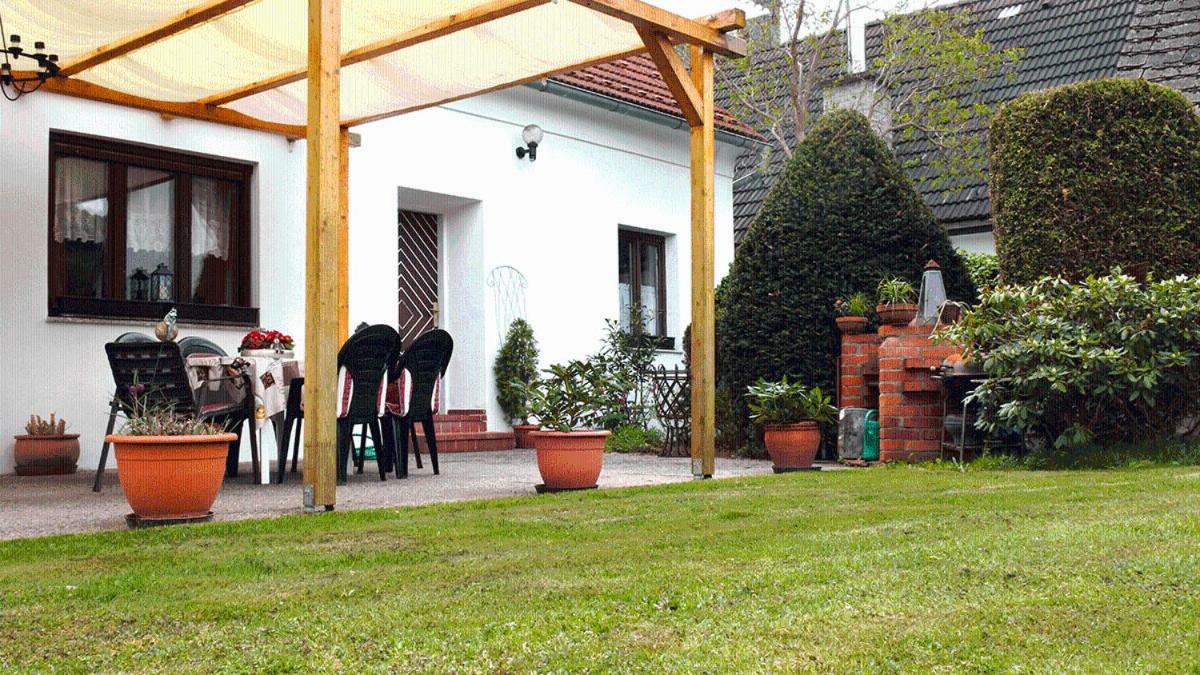Hotel Gaestehaus Brueckler à Jennersdorf Extérieur photo