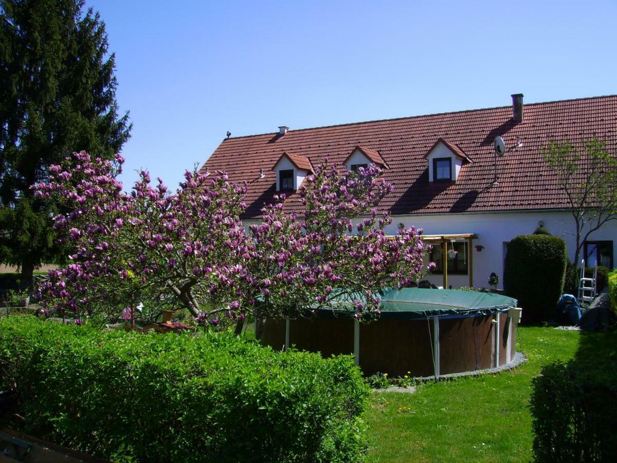 Hotel Gaestehaus Brueckler à Jennersdorf Extérieur photo